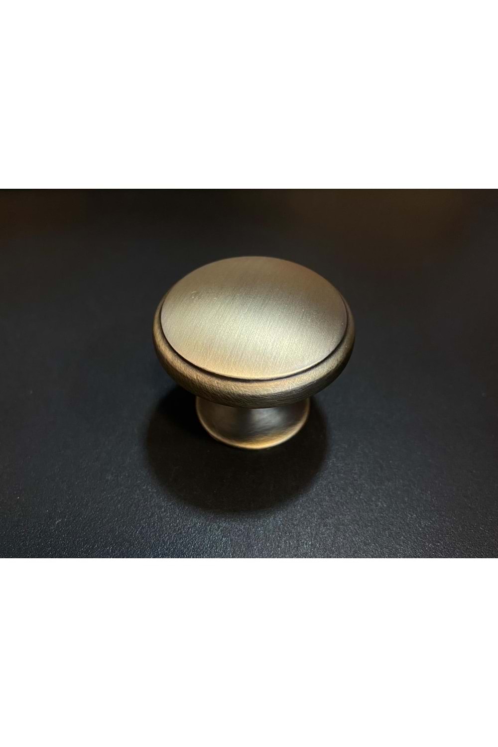 TOMURCUK RANA FIRÇA ANTİK DÜĞME KULP