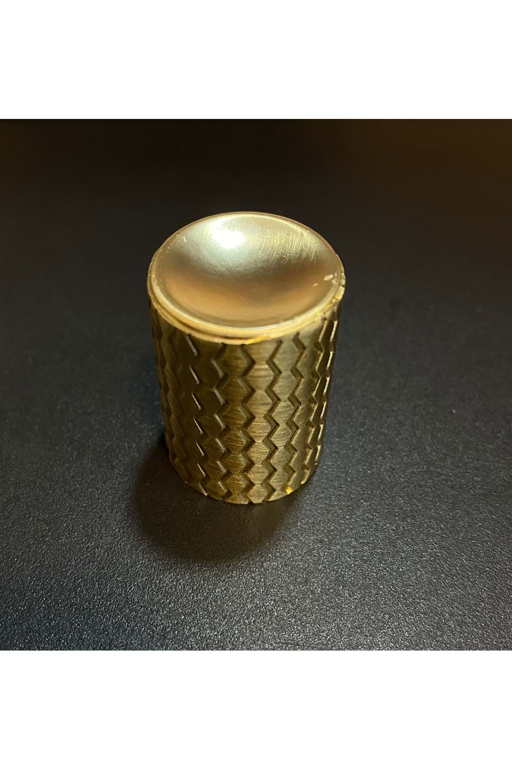TOMURCUK 9210 DÜĞME MAT ALTIN KULP